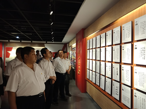 隴運集團(tuán)公司黨委開展“不忘初心、牢記使命”紀(jì)念建黨98周年主題黨日活動
