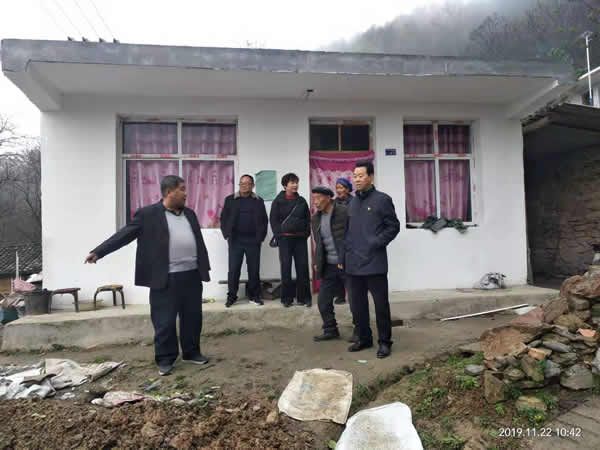 隴運集團公司開展“解難題、辦實事、送溫暖”主題黨日活動